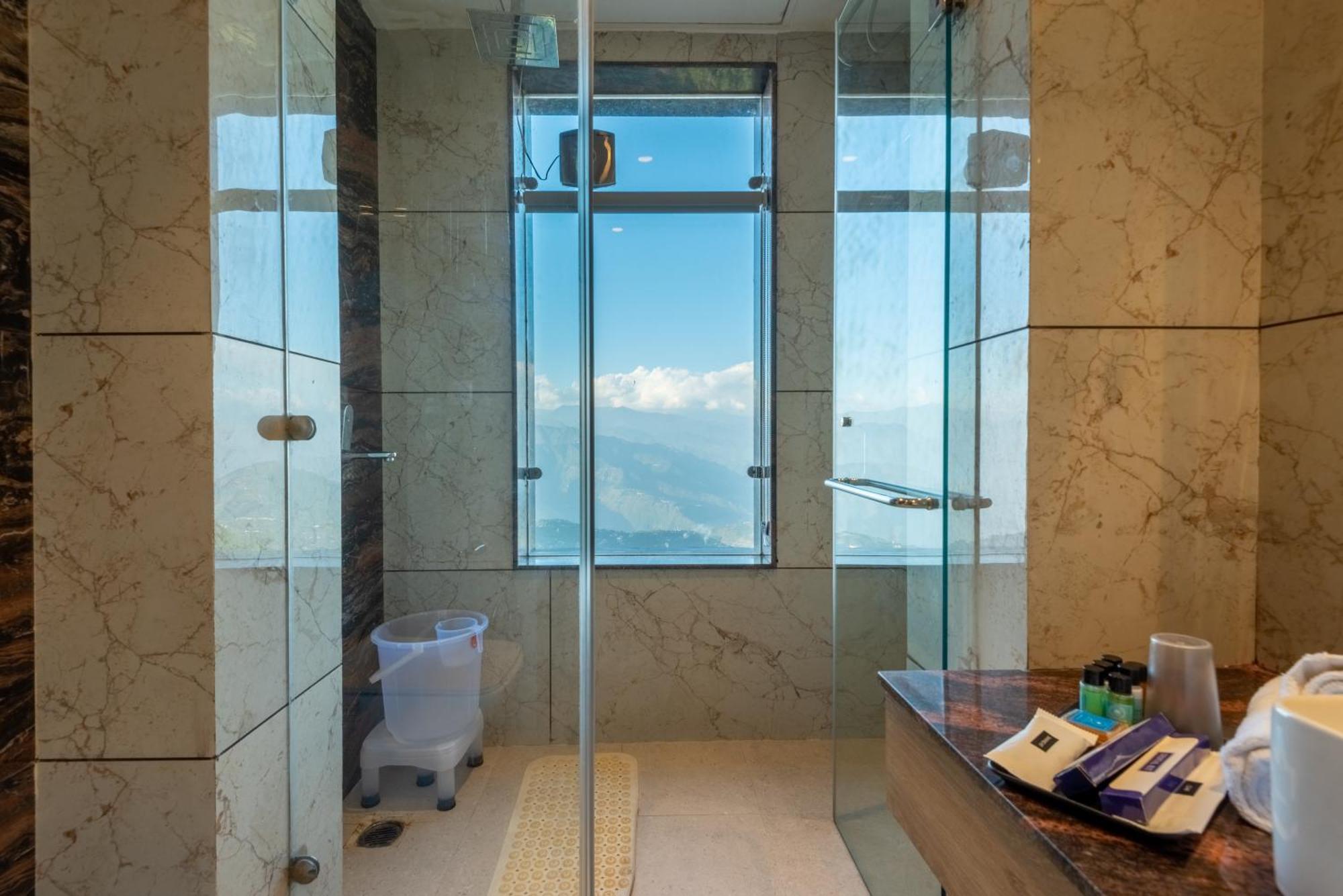 The Seasons Dalhousie - Best Valley View & Mountain View Hotel In Далхаузи Екстериор снимка